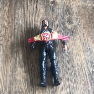 Action figure Roman reigns